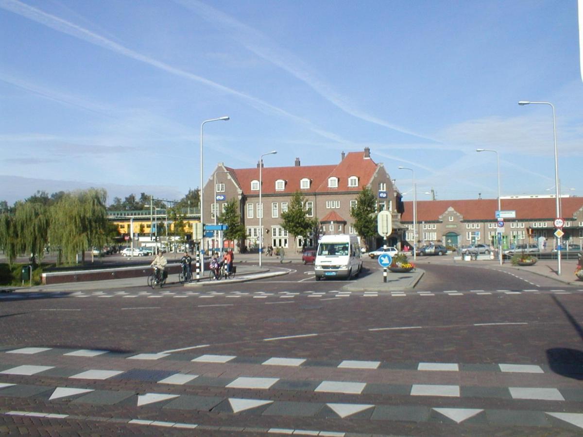 דוונטר Hanzestadslogement De Leeuw, In Het Centrum, Met Een Binnenplaats, Kamers Met Badkamer En Toilet En Een Keukentje מראה חיצוני תמונה